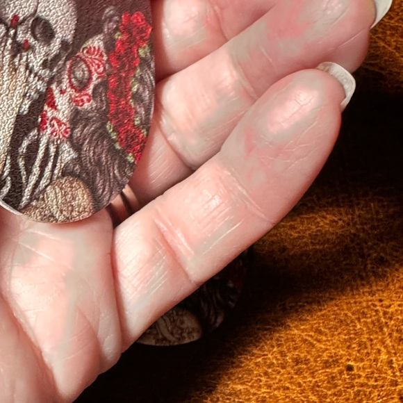 Halloween Earrings Skeleton Tear drop shaped leather pierced earrings - Picture 7 of 11